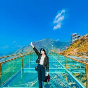 Vé thang máy Cầu Kính Rồng Mây